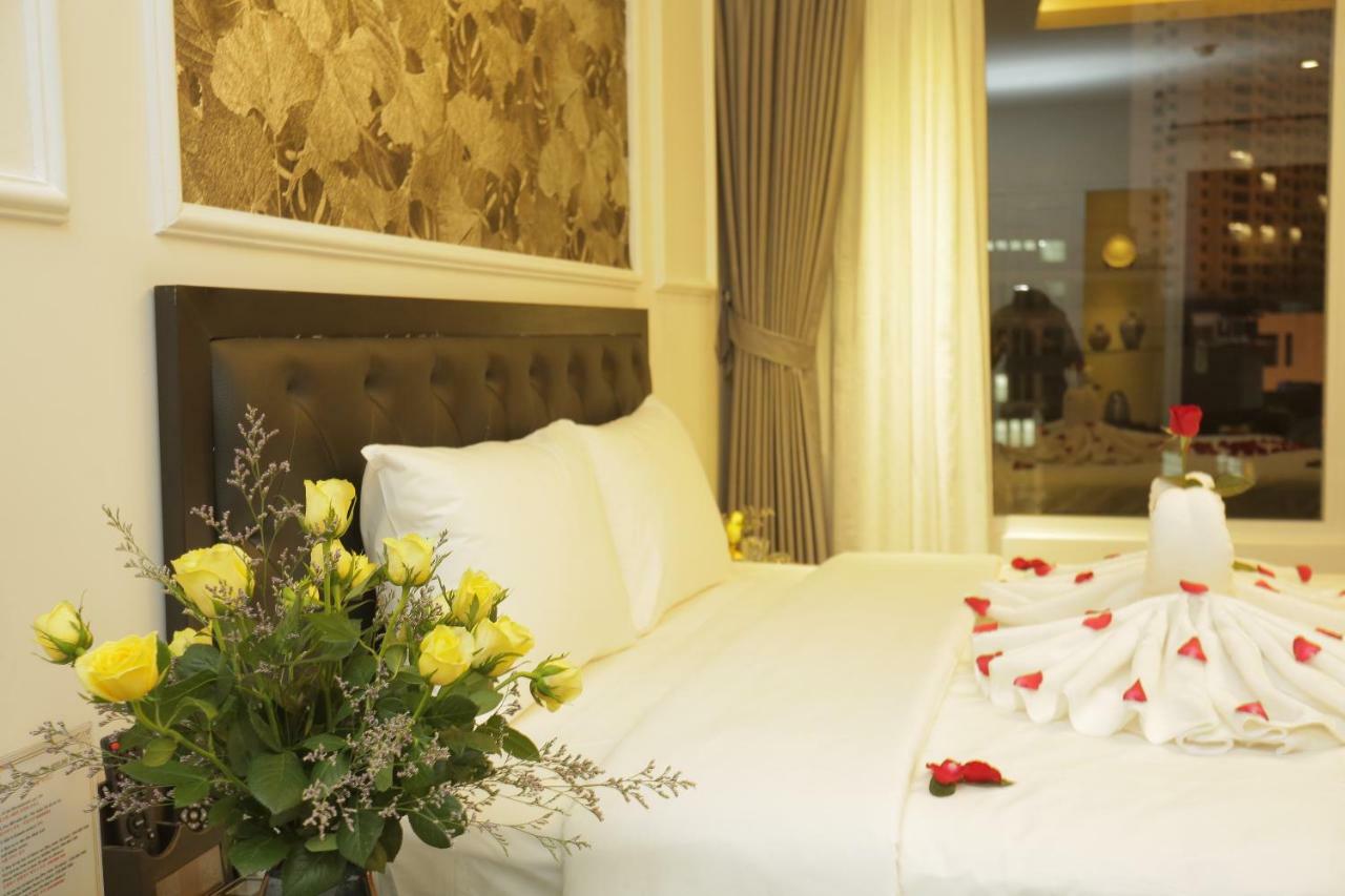 Adeline Hotel Hanoi Esterno foto