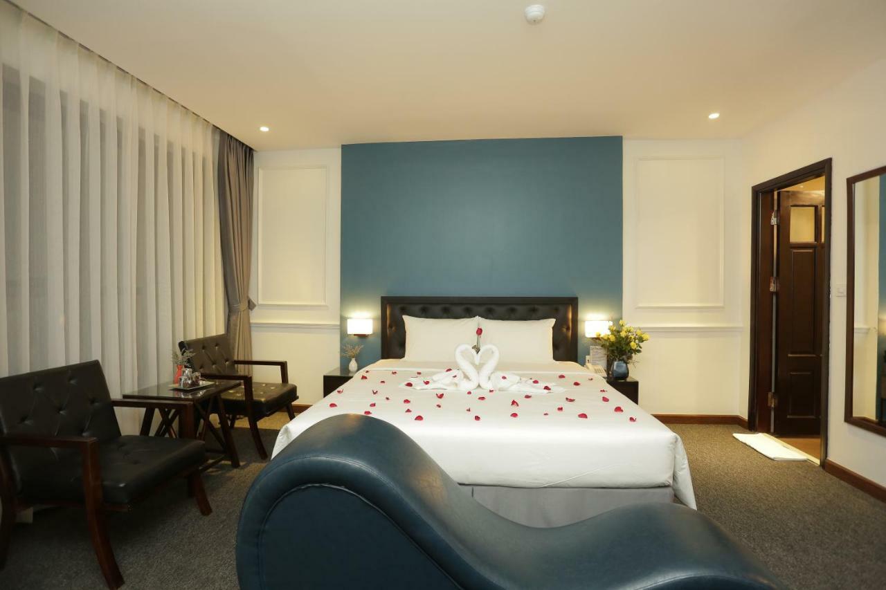 Adeline Hotel Hanoi Esterno foto