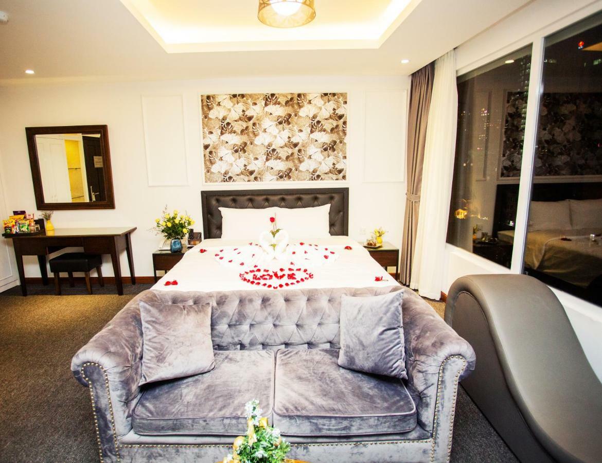 Adeline Hotel Hanoi Esterno foto