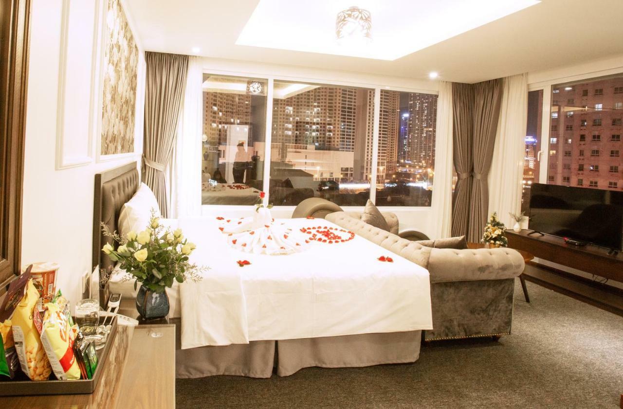 Adeline Hotel Hanoi Esterno foto